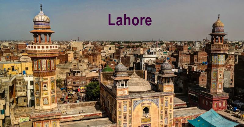 从尘埃到数字化：拉合尔堡阿克巴里宫图书馆的复兴